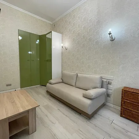 Apartment Novoselskogo 75