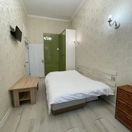 Apartment Novoselskogo 75